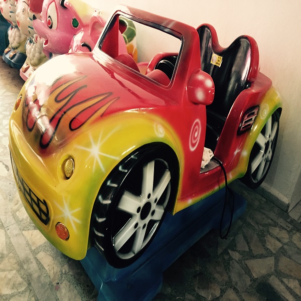 kiddie ride